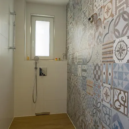 16lilien Apartmentwohnung